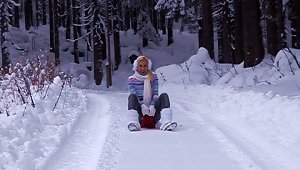 Wild Blonde Yvonne Toys Her Pussy Outdoors In The Snow
