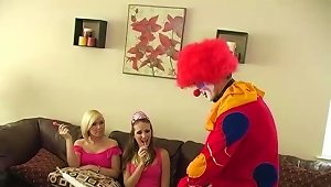 Hot Chick Has  Sex With A Clown During A