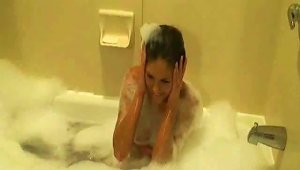 Gorgeous Teeny Takes Bubble Bath
